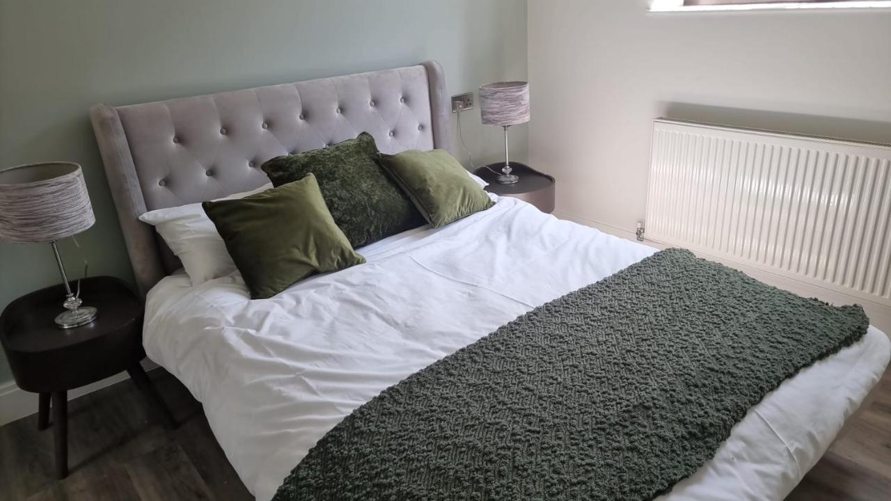 Jasmin Apartments - Luxury 1 & 2 Bedroom Units With Free Parking Bushey Bagian luar foto