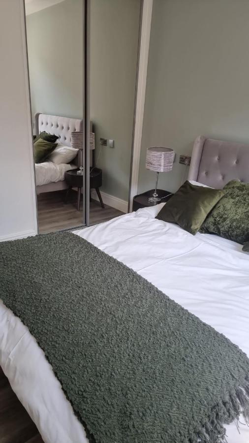 Jasmin Apartments - Luxury 1 & 2 Bedroom Units With Free Parking Bushey Bagian luar foto